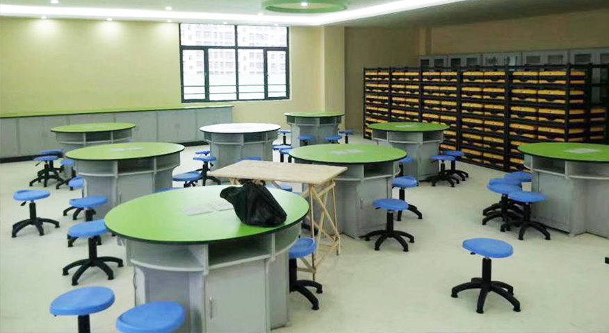 上海题和学校科学实验室